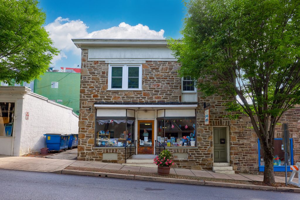 113 S Union St Square PA 19348 Zommick McMahon Commercial